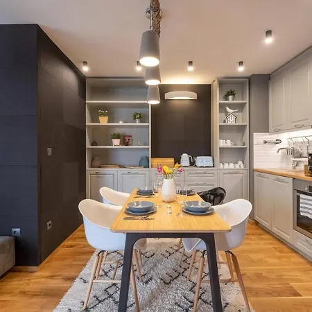 High-end Designer Aprt ➫ Ac&elevator&parking Apartamento *